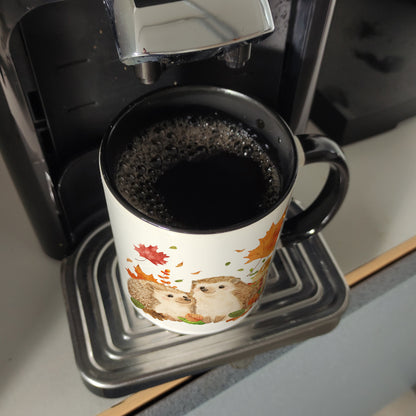 Igel im Herbst Kaffeebecher in schwarz im Aquarell Stil