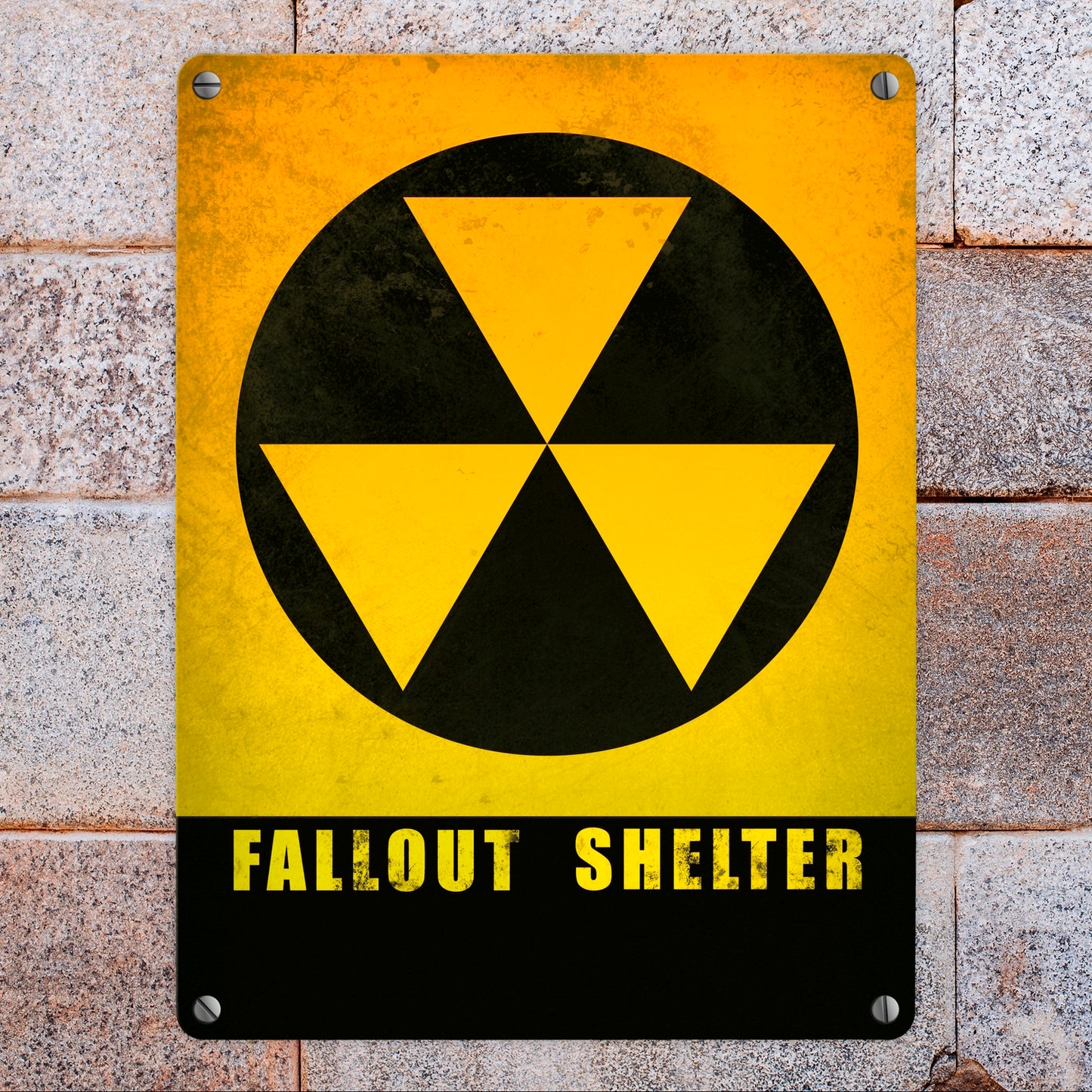 Metallschild mit Fallout Shelter Atomschutzbunker Motiv