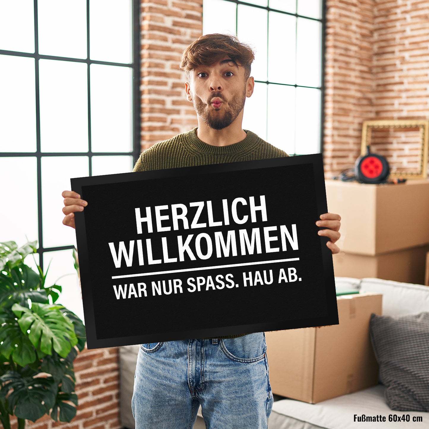 Herzlich Willkommen, war nur Spaß hau ab Fußmatte XL in schwarz-weiß