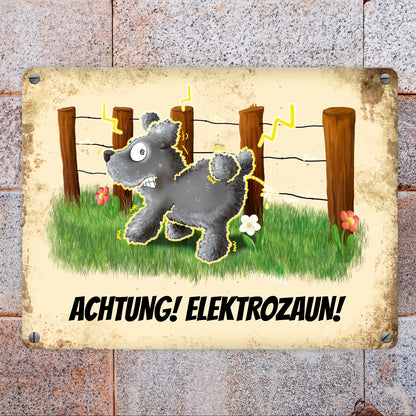 Metallschild mit elektrisierendem Motiv und Spruch: Achtung! Elektrozaun!