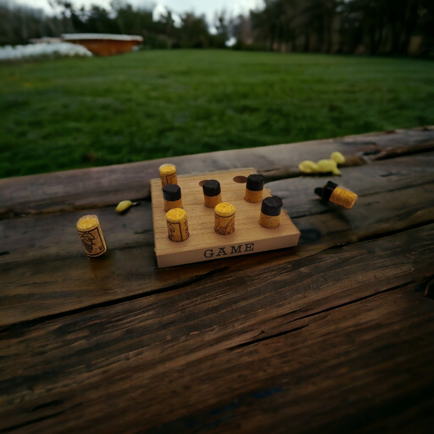 Gesellschaftsspiel Tic Tac Toe Wein Brettspiel aus Holz und Kork