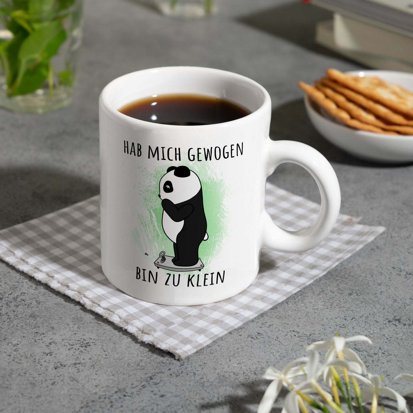 Hab mich gewogen bin zu klein Kaffeebecher mit süßem Panda