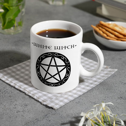 Kaffeebecher mit magischen Pentagrammen und Spruch - White Witch - Dark Witch