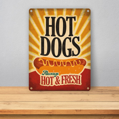 Metallschild mit American Diner Classics - Hot Dogs Motiv