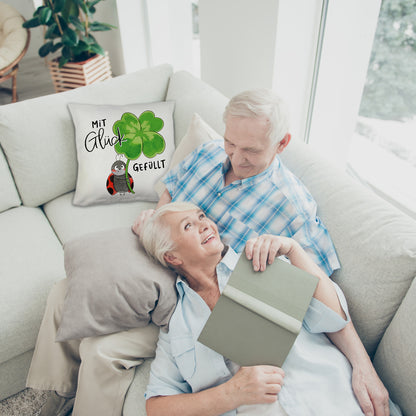 Marienkäfer Kuschelkissen mit Spruch Mit Glück gefüllt