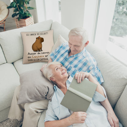 Sei immer du selbst - ausser du kannst ein Capybara sein Kissen mit Leinenoptik